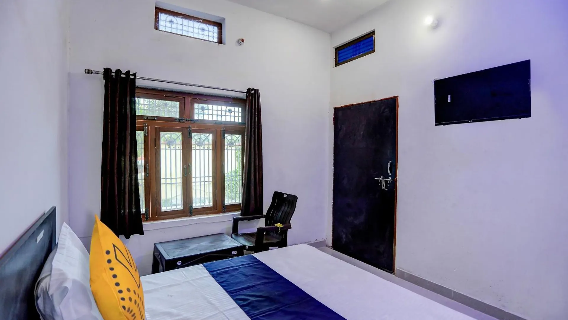 Hotel O Buddha City Paying Guest House Varanasi 3*,